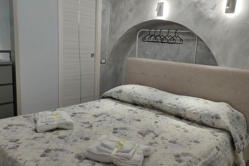 Il Duomo A Due Passi Daire Napoli Dış mekan fotoğraf